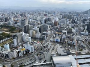 高いところから