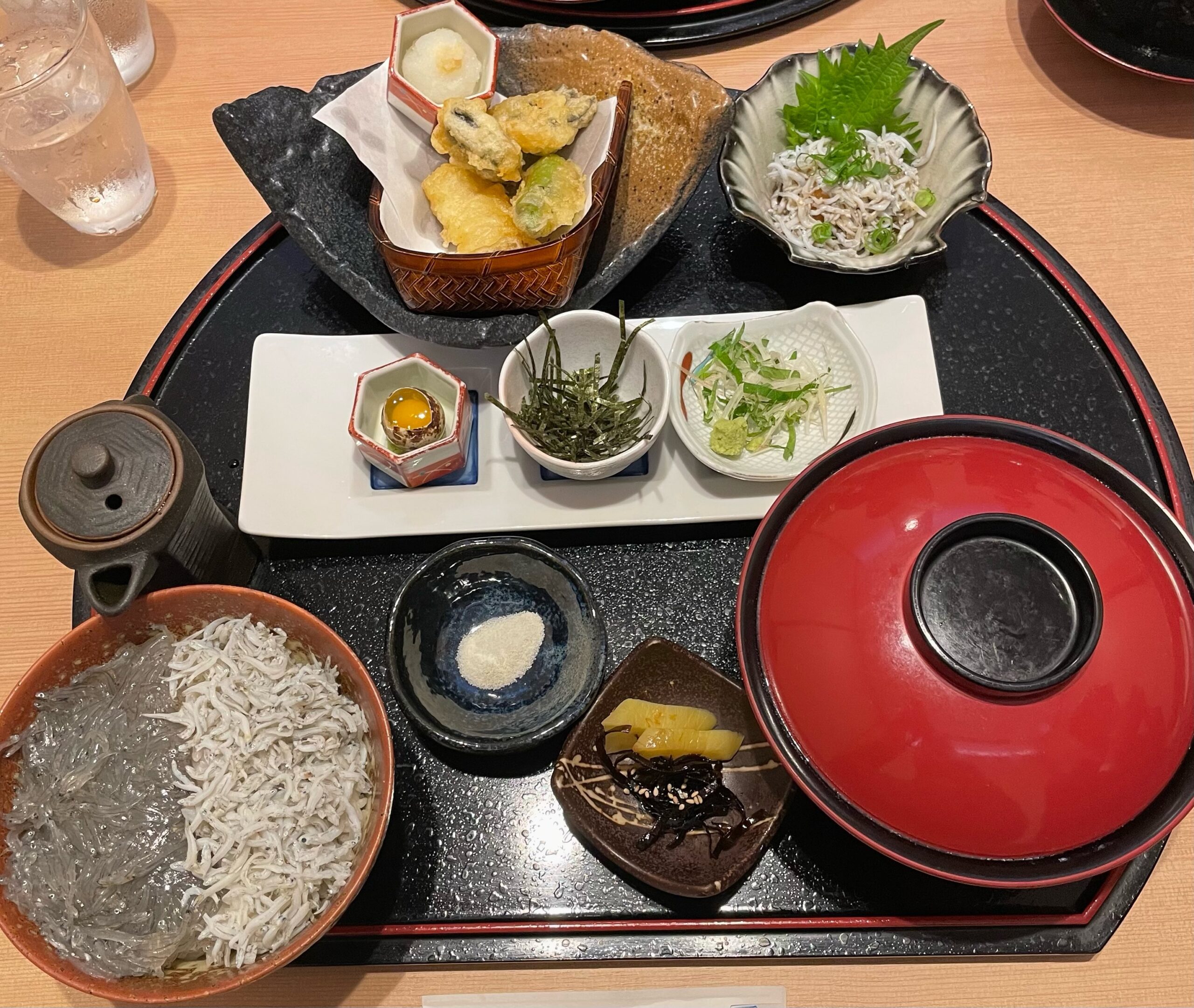 生しらす